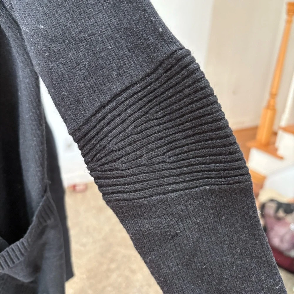 lululemon sweater/wrap size S/M